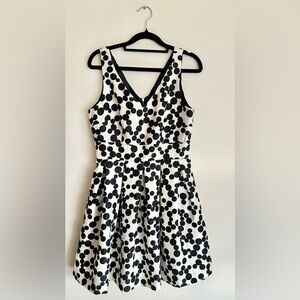 Taylor Petite Size 6P Black and White Polka Dot Dress